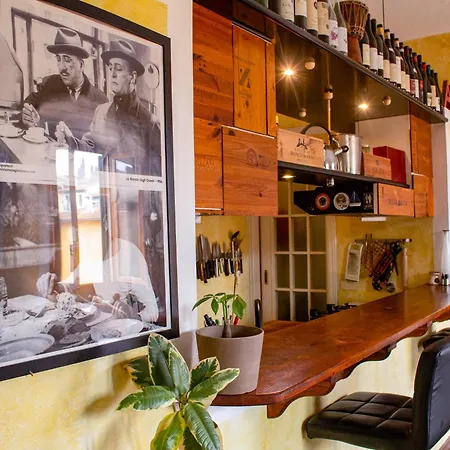 Wine House - Salutati Apartmán *